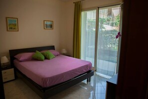 2 chambres, fer et planche à repasser, lit parapluie, Wi-Fi