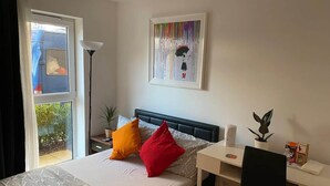 Family Apartment, Ensuite (Ashshmali's) - Ashahmali's Apartment (Southampton)