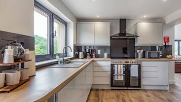 Dishwasher, highchair