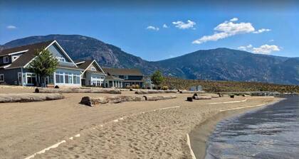 Sept Long Weekend | Sleeps 8 | Close to pool