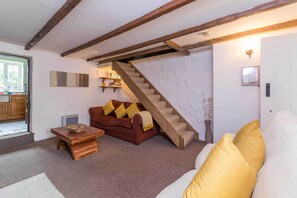 Living area - Madera Cottage (Stocksfield)