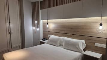 Superior Double Room | Minibar, free WiFi, bed sheets