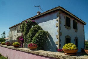 Esterni