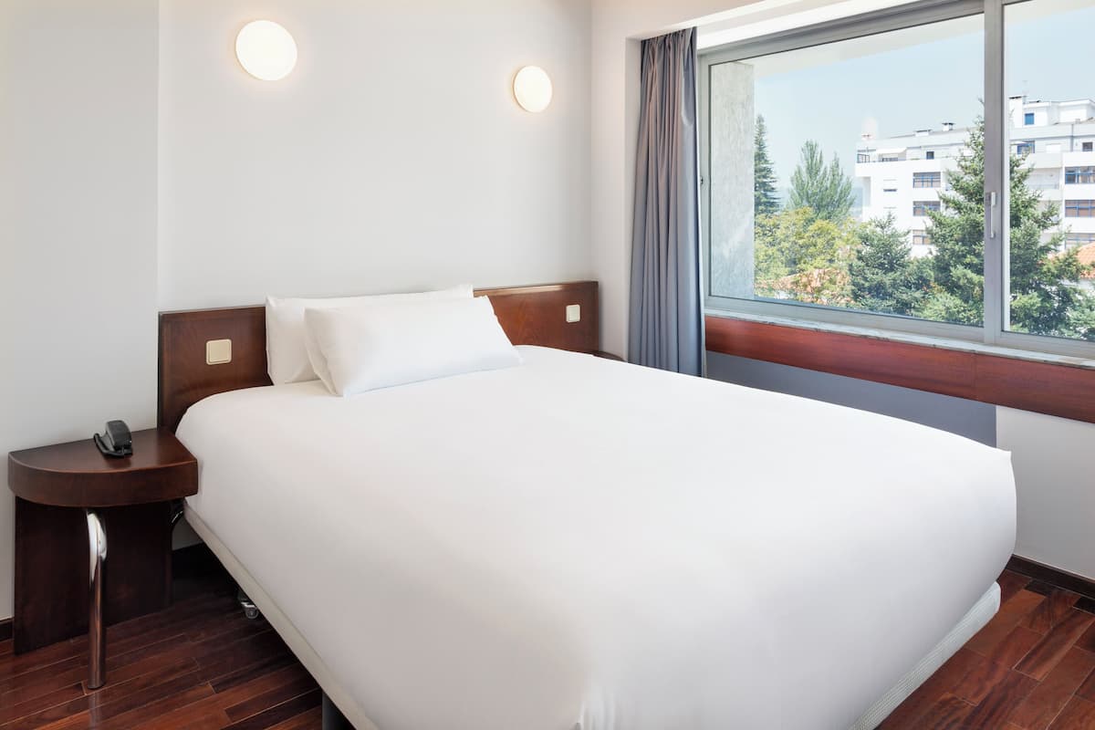 1 bedroom, desk, laptop workspace, blackout curtains
