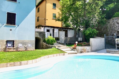 BLUE HOUSE 4 by Design Studio