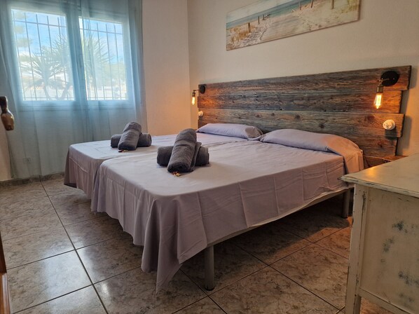 3 slaapkamers, een kluis op de kamer, gratis wifi, beddengoed