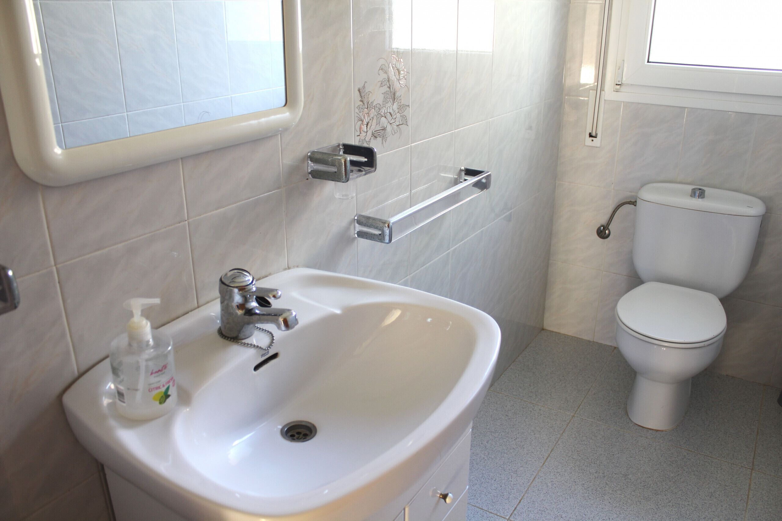 Douche, serviettes fournies