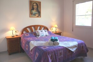5 bedrooms, free WiFi, bed sheets