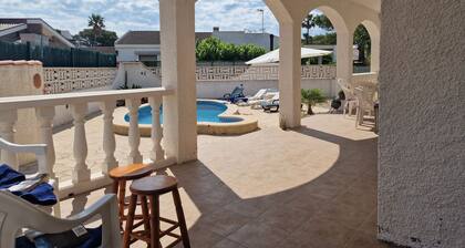 "Marianna“@MARISOL: 310m zum Strand, Privat-Pool, A/C, WiFi, Hundestrand