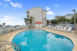 A heated pool - Crystal View 203 3 bedroom/  3 bath unit Beach service great view SO MUCH SPACE (Miramar Beach)