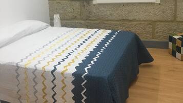 2 quartos, ferros/tábuas de passar roupa, Wi-Fi de cortesia