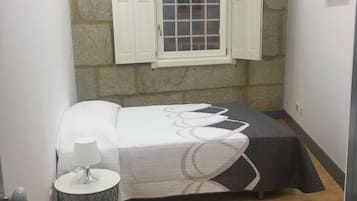 2 quartos, ferros/tábuas de passar roupa, Wi-Fi de cortesia