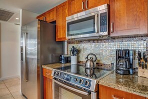 Microwave, oven, dishwasher, coffee/tea maker - KBM Resorts | FREE CAR | Honua Kai Hokulani | Ocean view | 2-Bedroom Condo, Large Inner Courtyard! HKH-211 (Lahaina)
