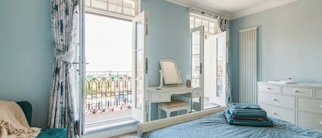 4 chambres, accĂšs au Wi-Fi (inclus), literie fournie