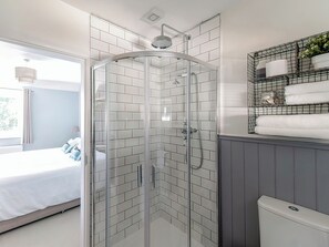 Towels - 4 bedroom accommodation in Menai Bridge (Menai Bridge)
