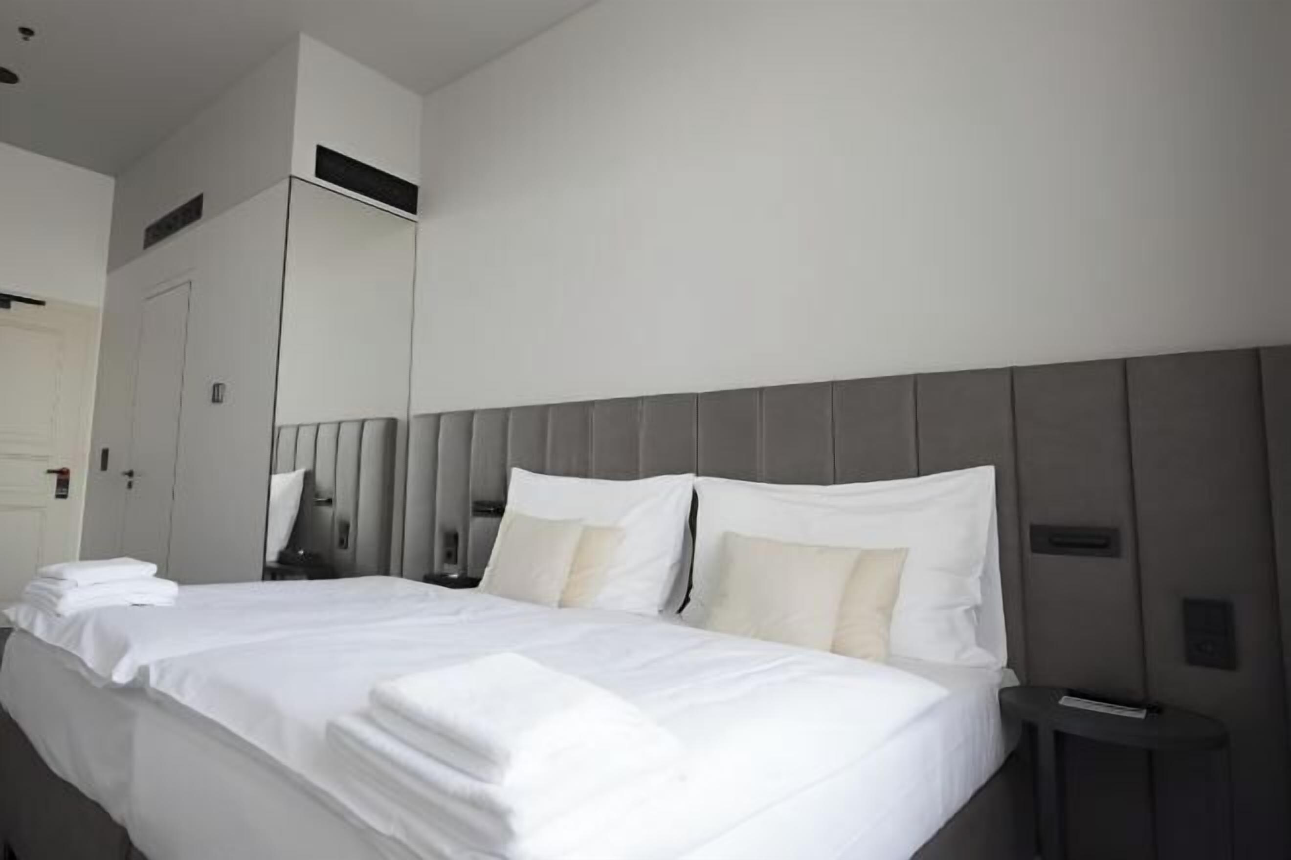 Minibar, in-room safe, blackout curtains, iron/ironing board