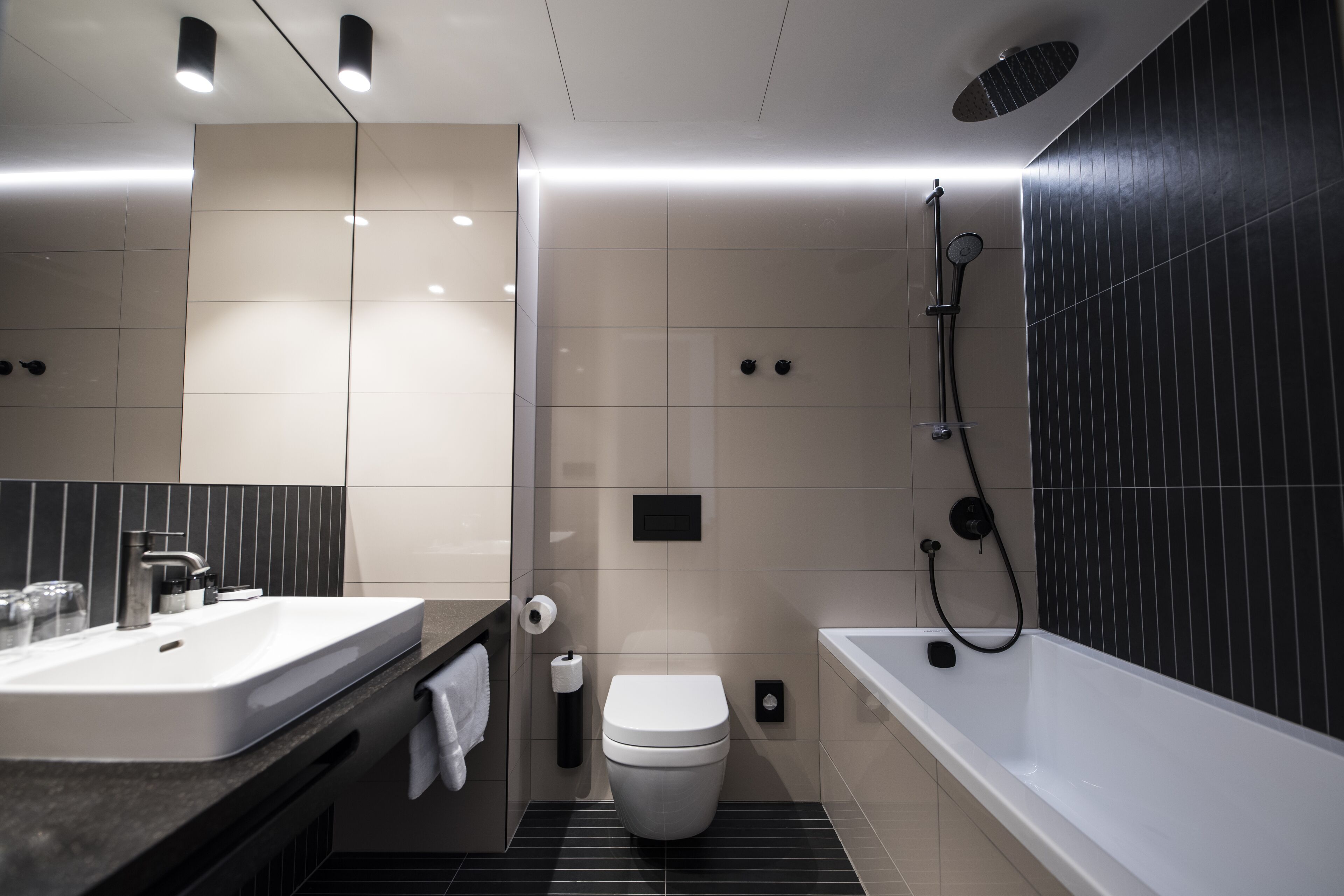 superior double or twin room | bathroom | rainfall showerhead, free toiletries, hair dryer, towels