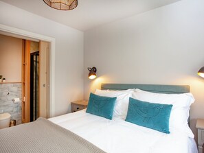 2 chambres, accès au Wi-Fi (inclus), literie fournie
