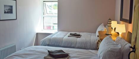 3 habitaciones, wifi gratis y ropa de cama