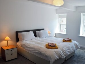 3 bedrooms, free WiFi, bed sheets