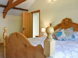 3 bedrooms, free WiFi, bed sheets