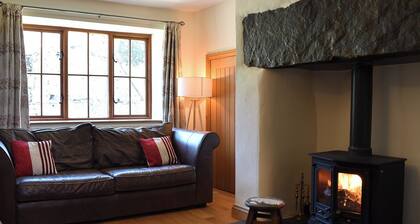 3 bedroom accommodation in Newby Bridge, near Windermere