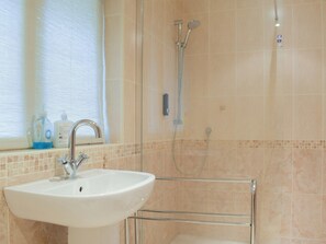 Towels - 4 bedroom accommodation in Ross on Wye (Ross on Wye)
