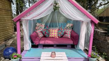 House, 1 Queen Bed | Property grounds