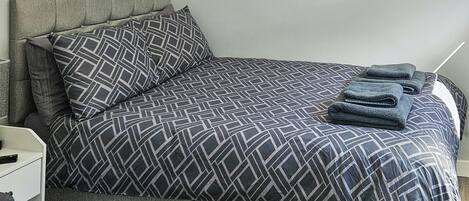 1 chambre, Wi-Fi gratuit, draps fournis