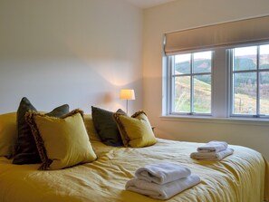 2 bedrooms, bed sheets