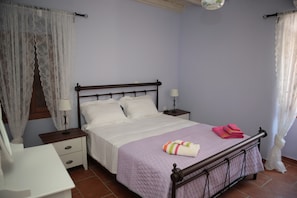 4 bedrooms, free WiFi