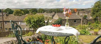 2 bedroom accommodation in Grassington
