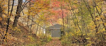 Remodeled Farmhouse 150 acres - Minutes from Escatawha Farms Fly Fishing