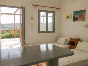 1 室のベッドルーム、WiFi