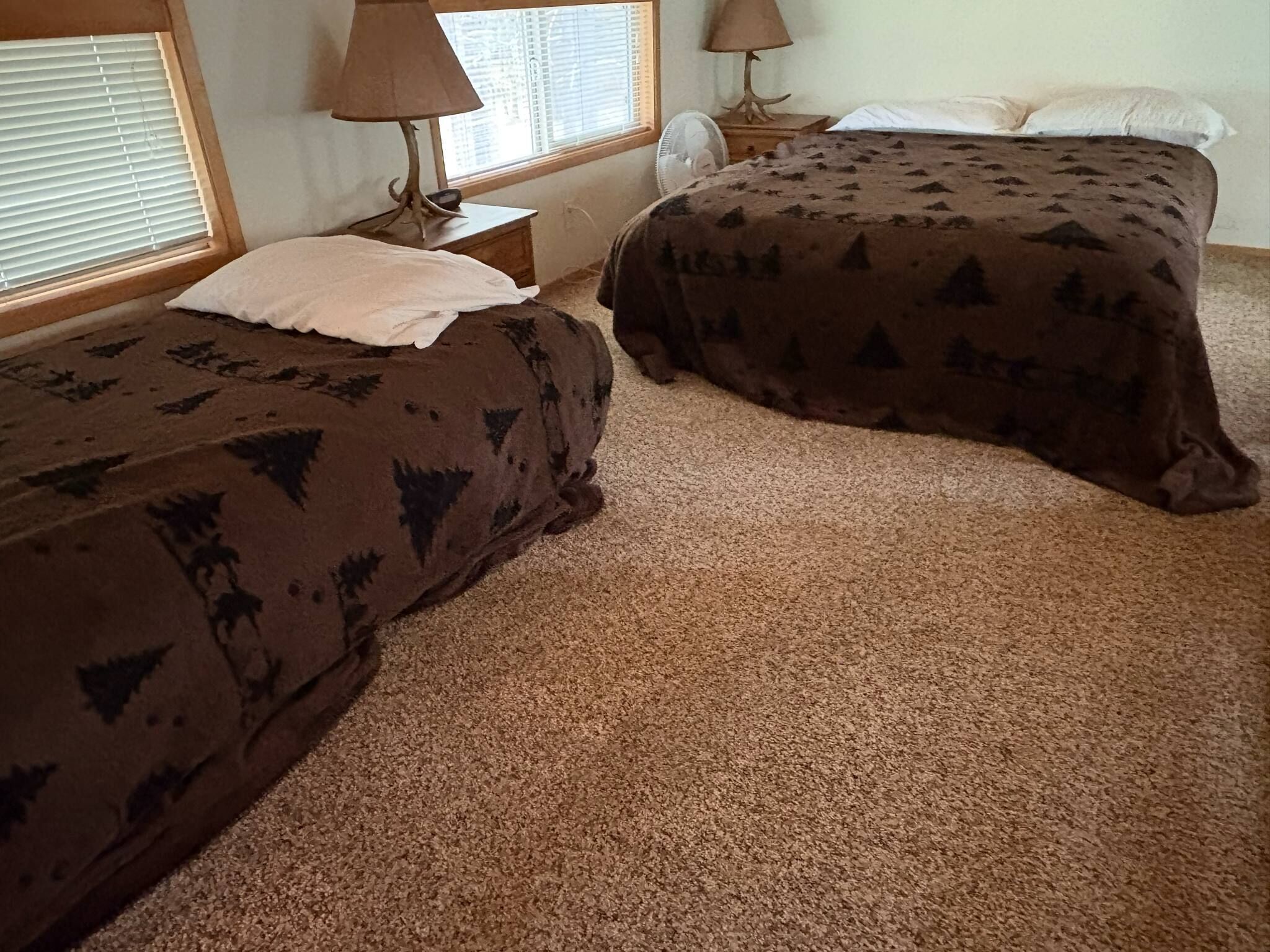 standard cabin (cascade/chalet/pet friendly) | 1 bedroom, individually furnished, free wifi, bed sheets