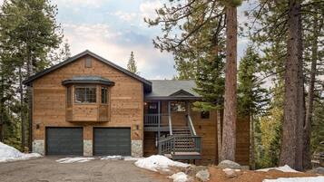 House, Multiple Beds, Mountain View (The Dollar Point Villa) | Exterior