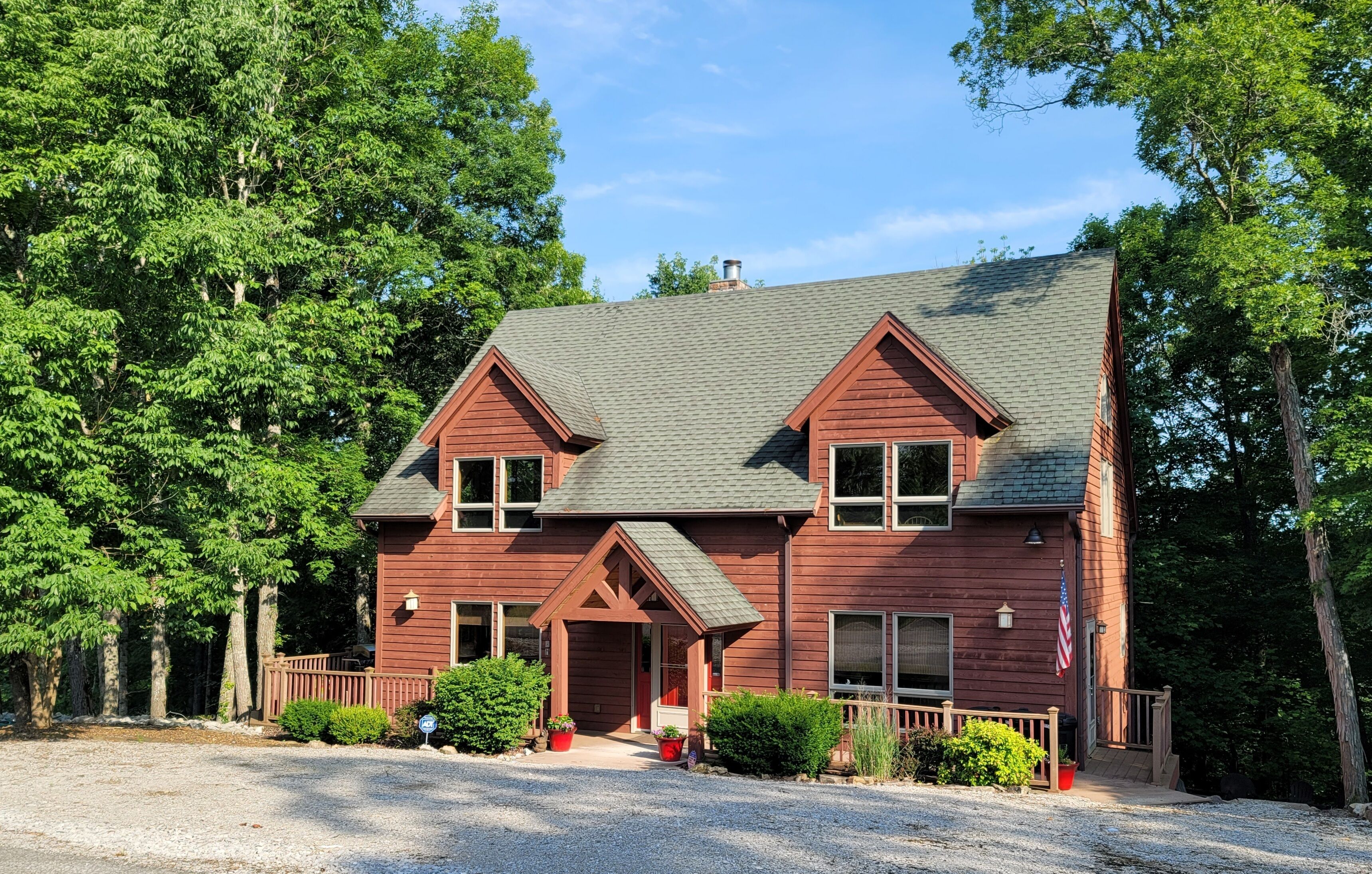Private Lake Cumberland Lodge with Breathtaking Views, Sleeps 20+