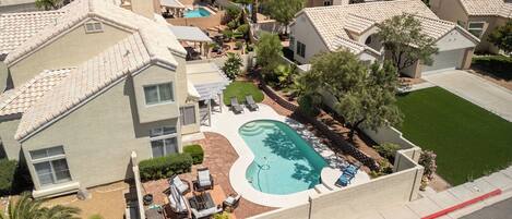 Piscine extérieure, piscine chauffée