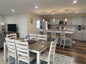 Dining - Perfect Location for your Beach/Lake MI stay! You'll Love This Beautiful Home! (New Buffalo)