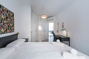 1 habitación, tabla de planchar con plancha, wifi gratis y ropa de cama 