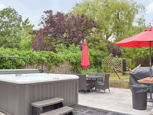 3 bedroom accommodation in Beck Row