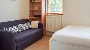 2 多间卧室、免费 WiFi、床单