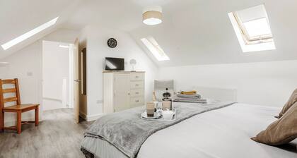 2 bedroom accommodation in Newnham