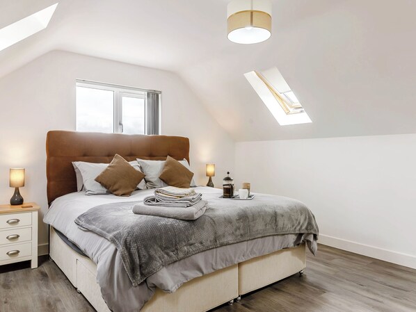 2 bedrooms, free WiFi, bed sheets