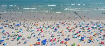 3BR on Asbury - Close to beach, boards & shops!