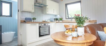 Moor Hen Shepherd Hut - UK33888