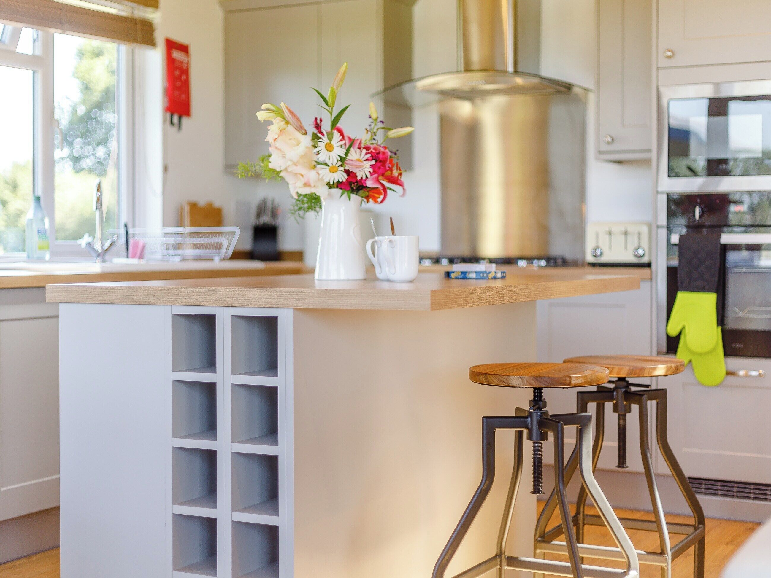 Lave-vaisselle, chaise haute