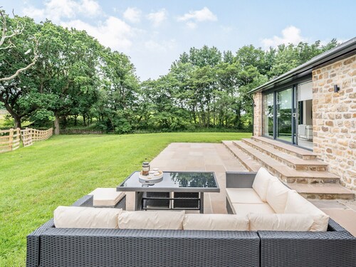 UK34190 - Gowan View