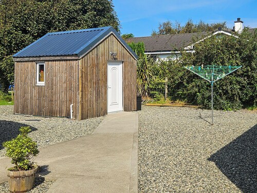 The location on the outskirts of Stornoway is brilliant.
