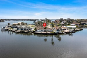 Marina - Million Dollar view on the Main River! No Canal. (Crystal River)